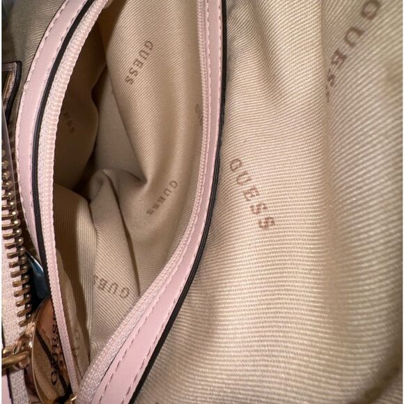 GUESS WOMEN’S SATCHEL IN POWDER PINK W/ADJUSTABLE & REMOVABLE STRAP TOP ZIP - Picture 7 of 7